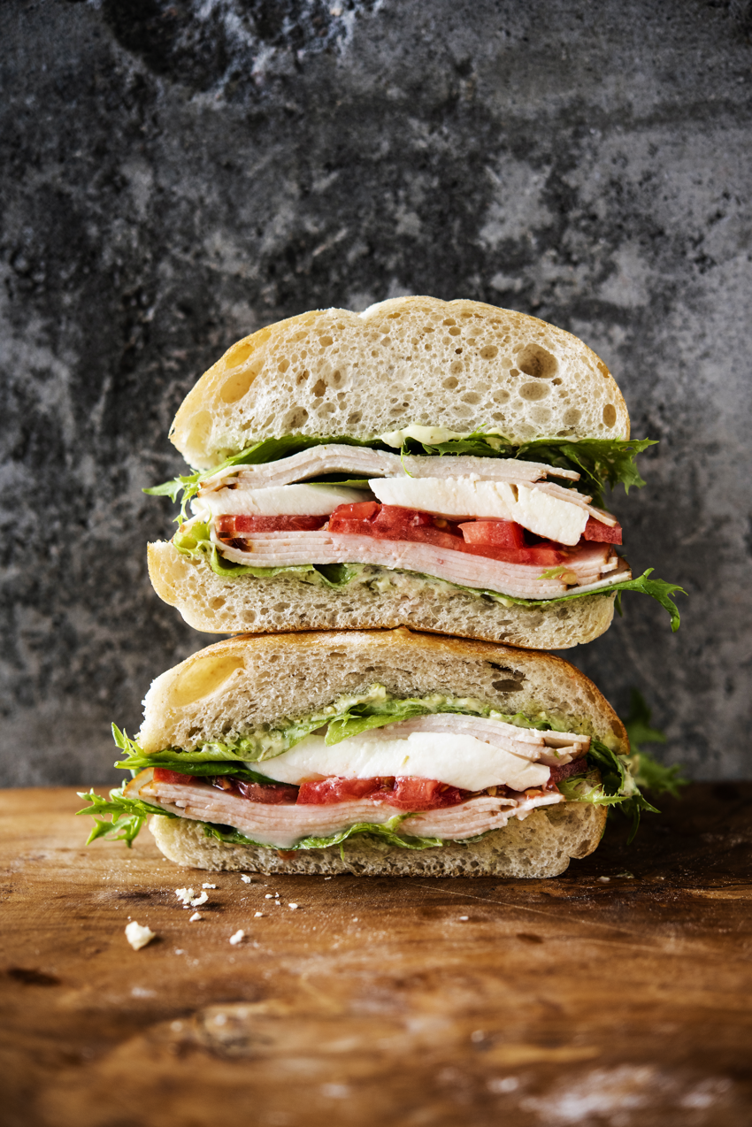 Kana-mozzarellasämpylät full.png